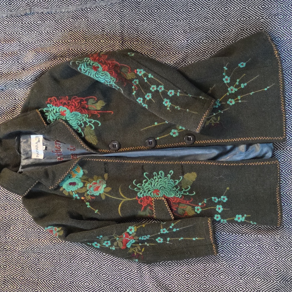 Paparazzi Black Floral Embroidered Cape